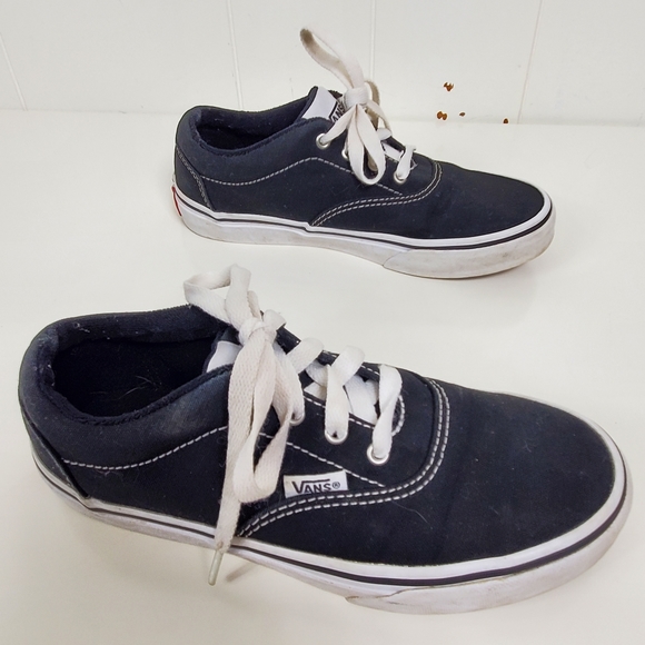 Vans skater shoes size 2.5 - Picture 3 of 12